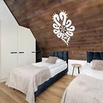 Lejlighed Luxury In With Mountain View And Air Conditioned Living By Renters Prestige Kościelisko